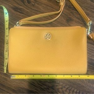 Tory Burch crossbody bag. Also great as a clutch or wallet!